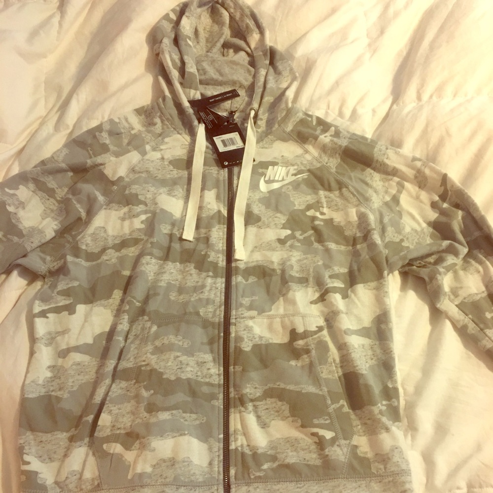 Women’s Nike jacket